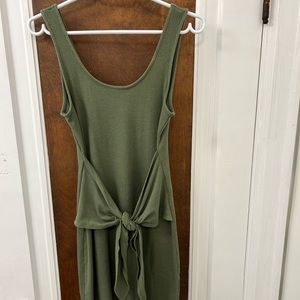 Aerie dress with front tie.